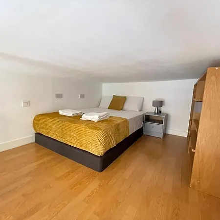 Portobello Road Artistic Studios 'Budget' London Room photo