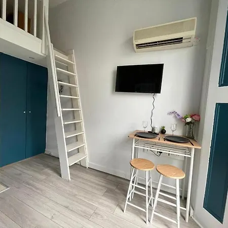 Portobello Road Artistic Studios 'Budget' London Room photo