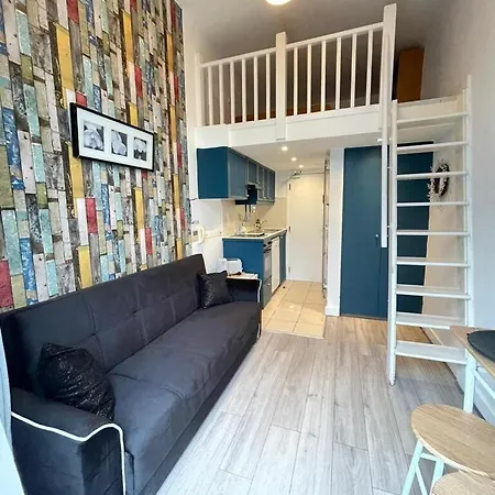 Portobello Road Artistic Studios 'Budget' London Room photo