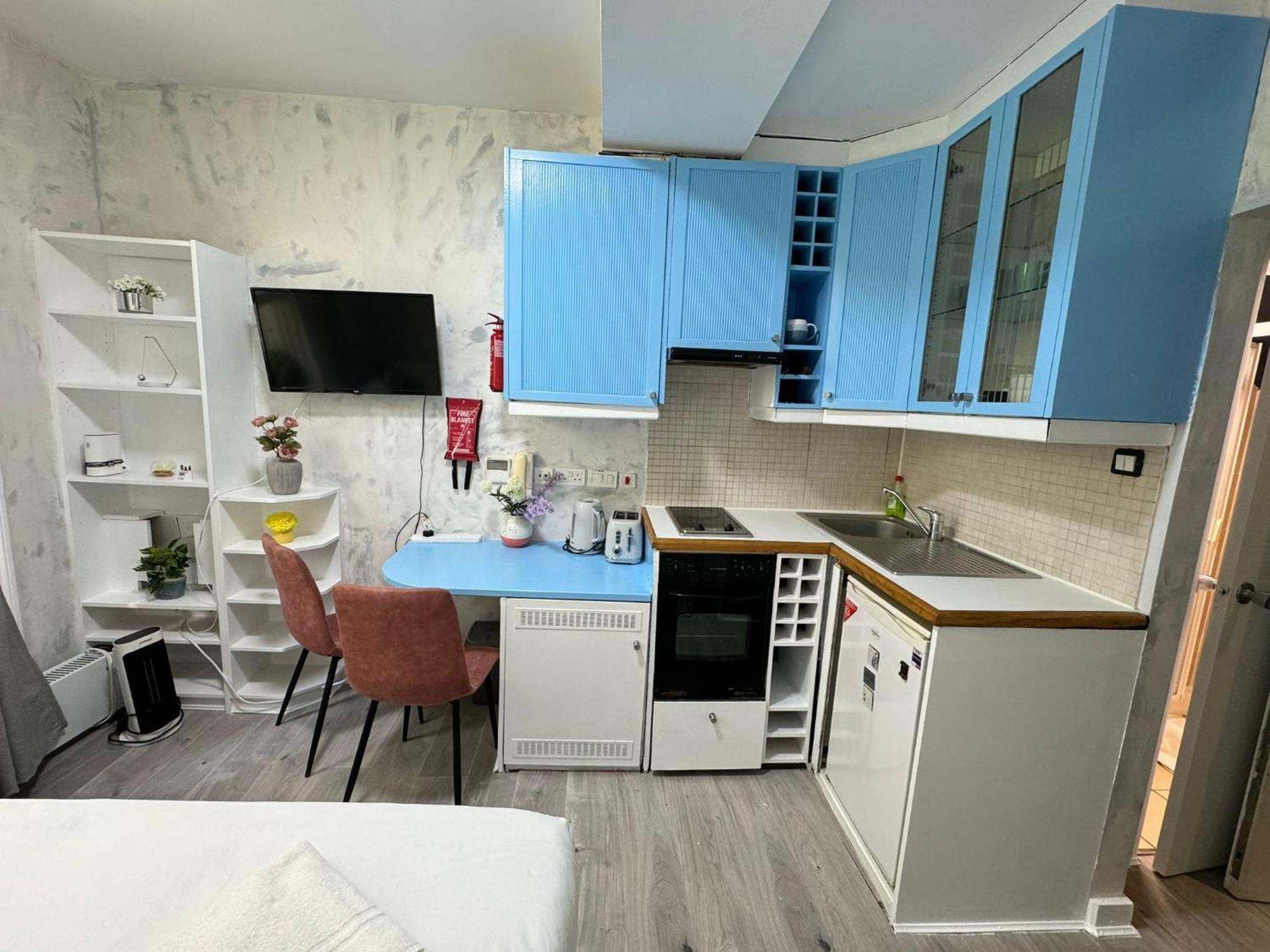 Apartment Portobello Road Artistic 'budget' London