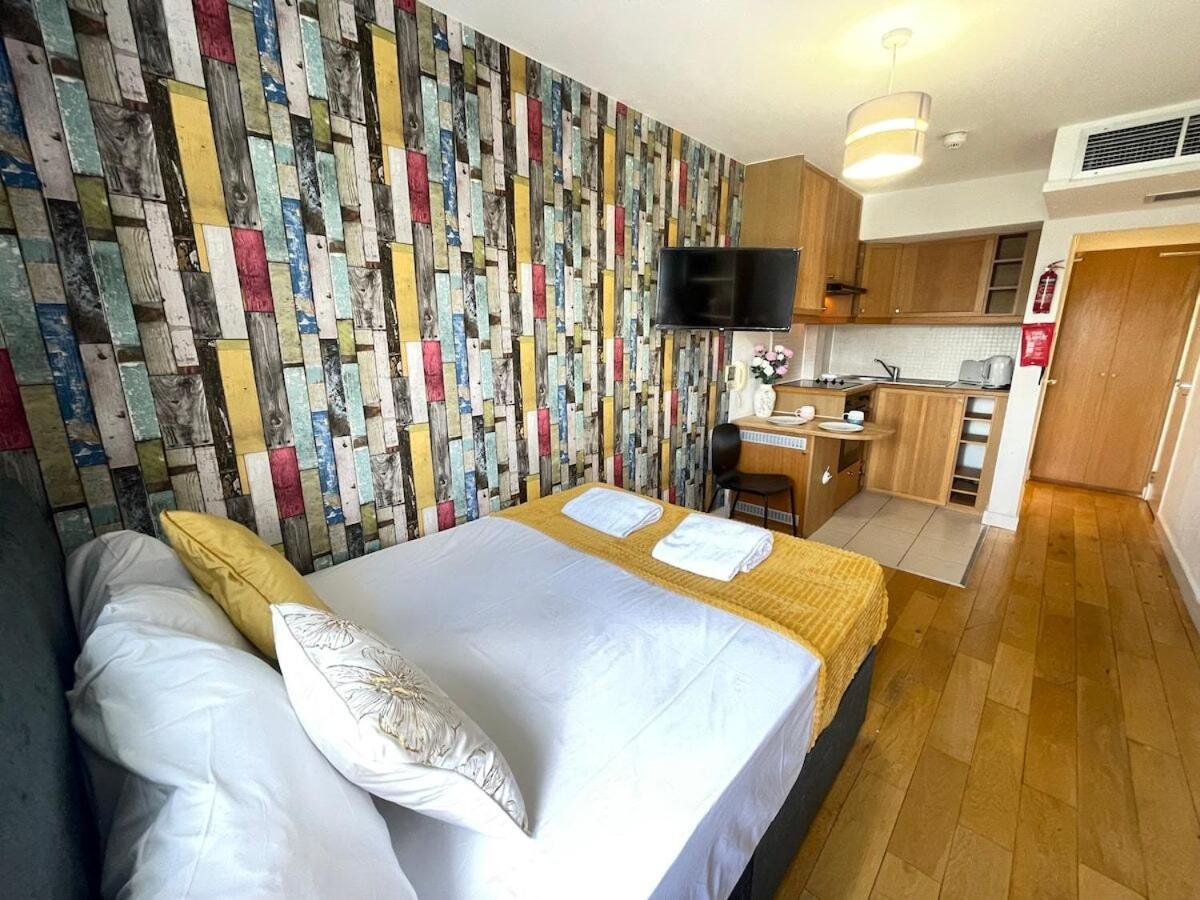 Apartment Portobello Road Artistic 'budget' London