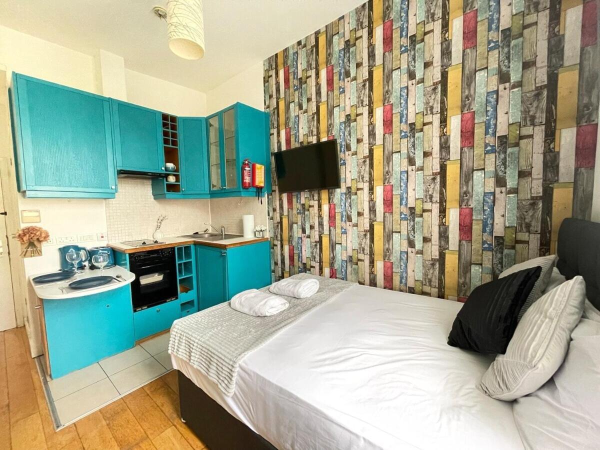 Apartment Portobello Road Artistic 'budget' London