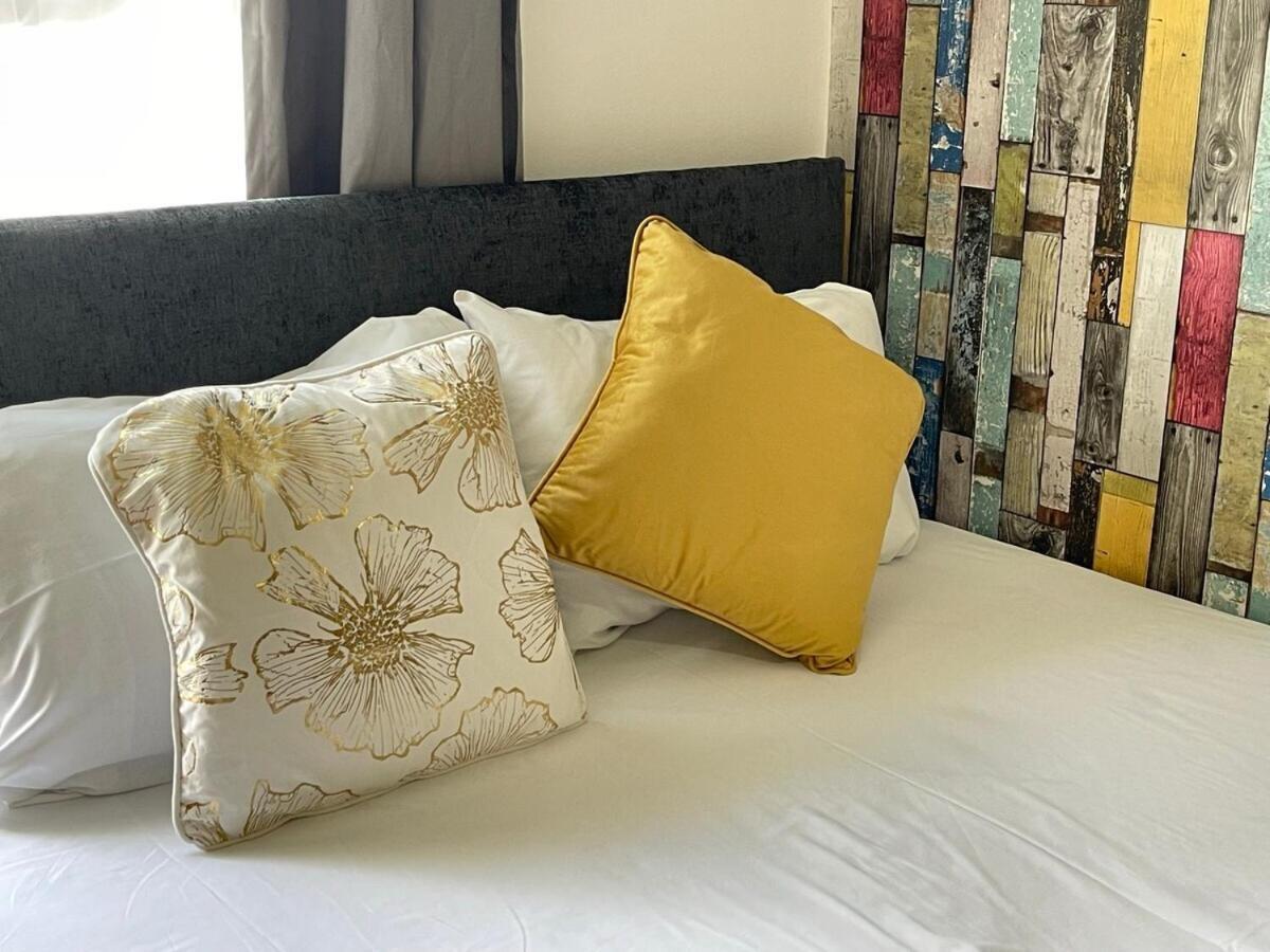 Apartment Portobello Road Artistic 'budget' London