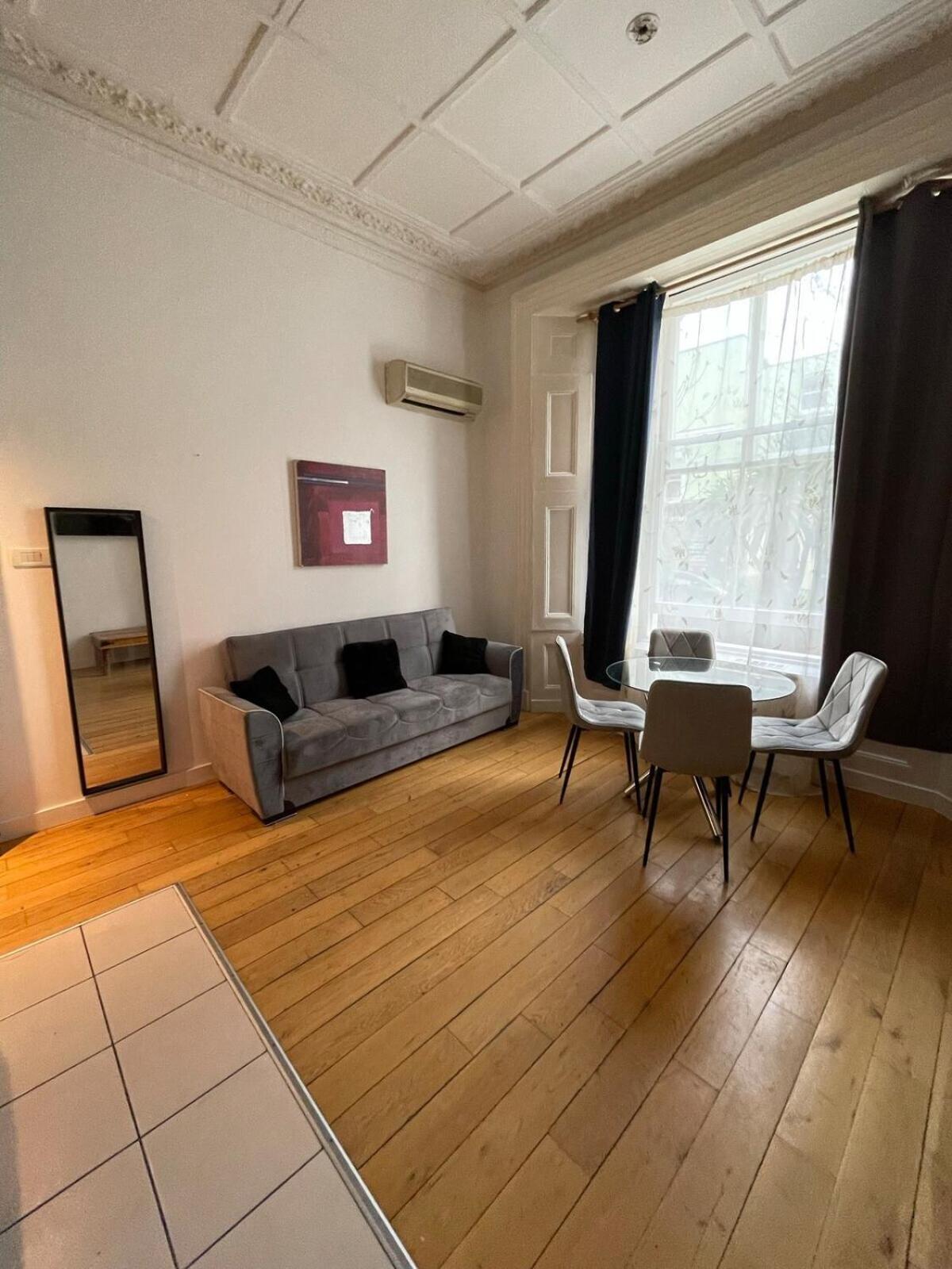 Apartment Portobello Road Artistic 'budget' London